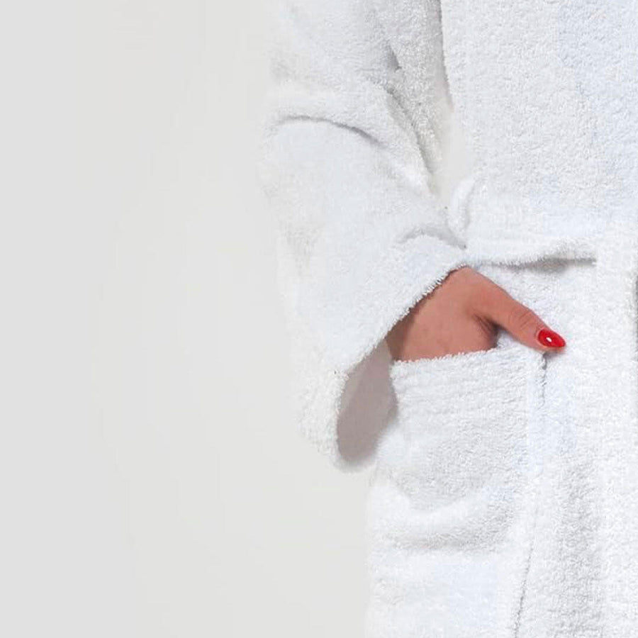 Albornoz femenino extra suave y absorbente