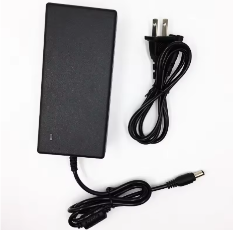Cargador Universal 120W para portátil y móvil