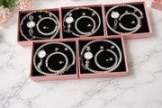 Conjunto de joyas plateado a juego