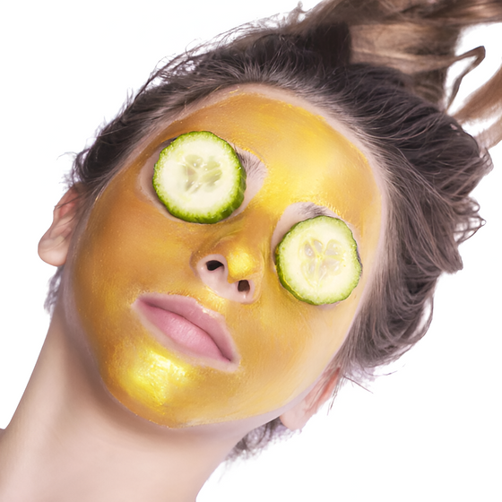 Mascarilla dorada antienvejecimiento facial