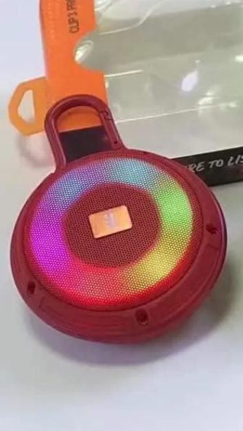 Altavoz Bluetooth portátil resistente al agua