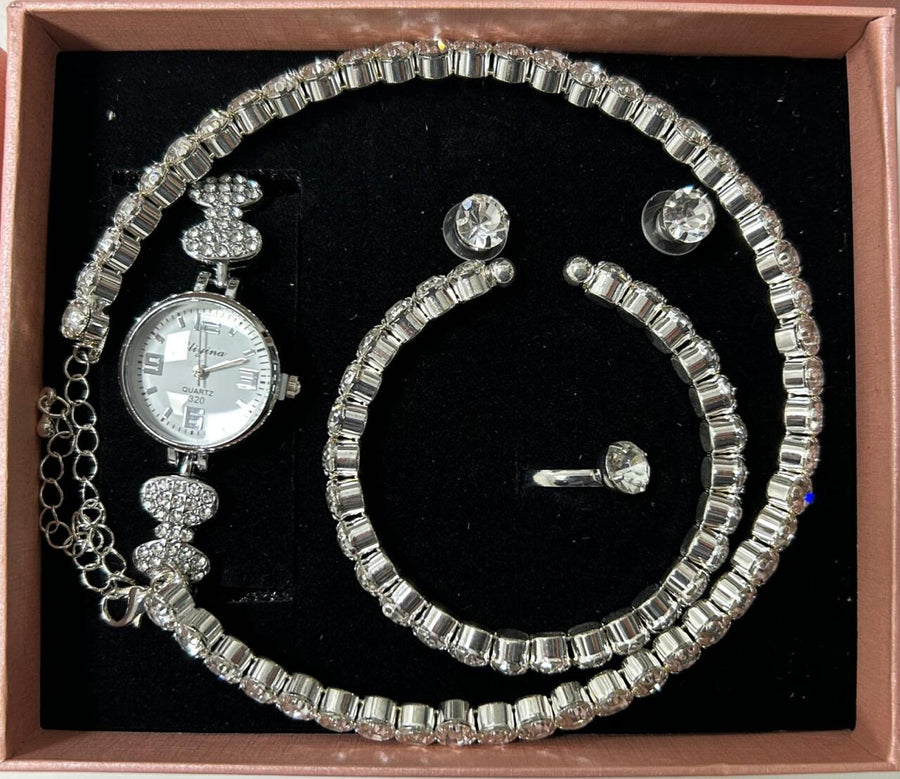 Conjunto de joyas plateado a juego
