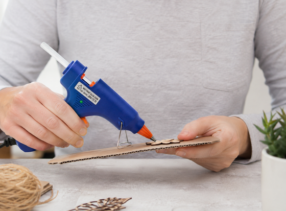 Pistola termofusible para bricolaje