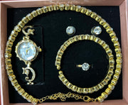 Conjunto de joyas dorado con reloj